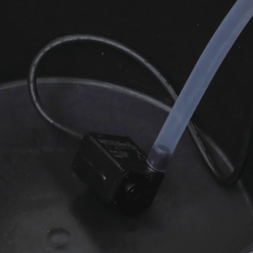 Tömör fenyőfa szökőkút szivattyúval 57 x 57 x 53 cm