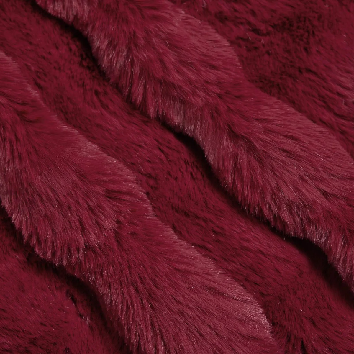 Csúszásgátlós műnyúl takaró Olite Bordeaux piros 220 x 240 cm